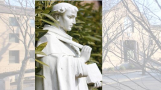 A photo of St. Thomas Aquinas statue