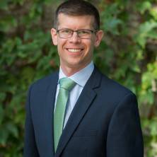 Headshot image of Patrick Manning